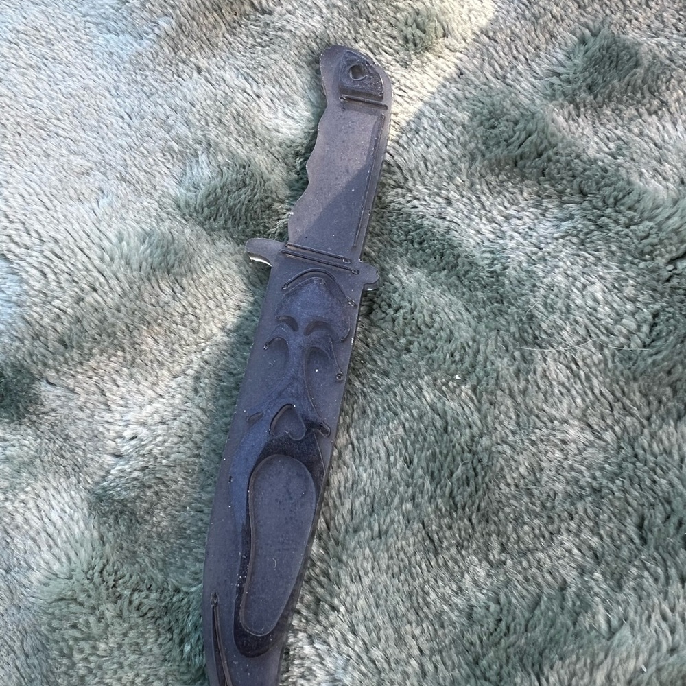 ghost face knife keychain